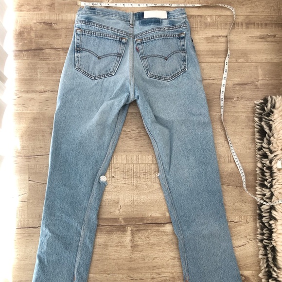 Elsa Re/done with Knee slits 26 - Picture 8 of 11